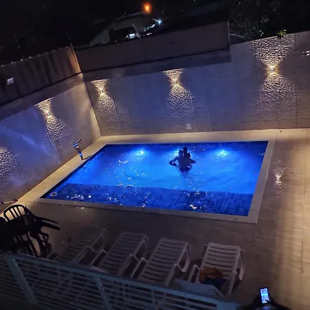 Apartamento completo com wi-fi e piscina-3